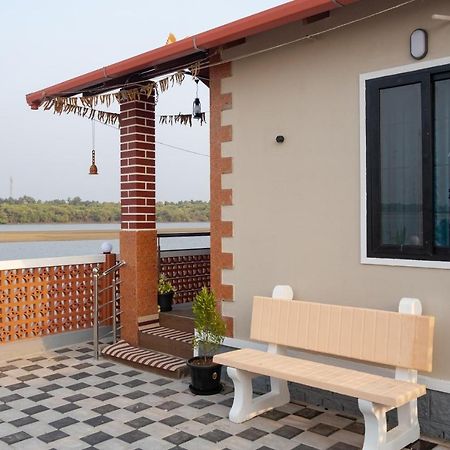 Reunion Ocean Tides Hotel Udupi Bagian luar foto