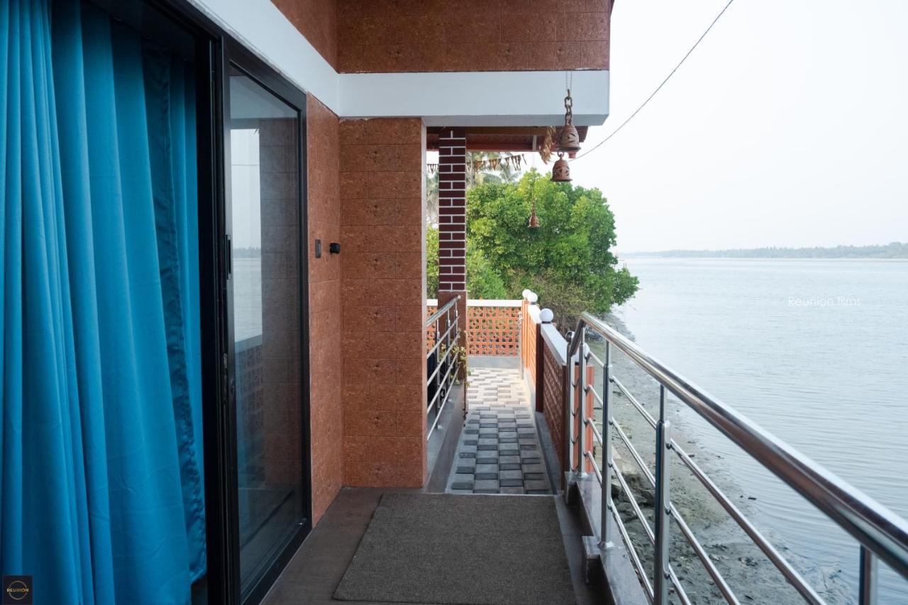 Reunion Ocean Tides Hotel Udupi Bagian luar foto
